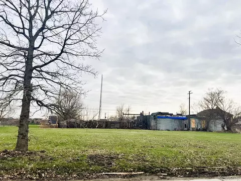 4454 15th St, Detroit, MI 48208