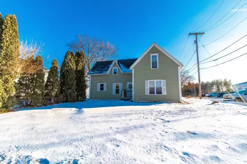 1647 W Genesee St, Lapeer, MI 48446