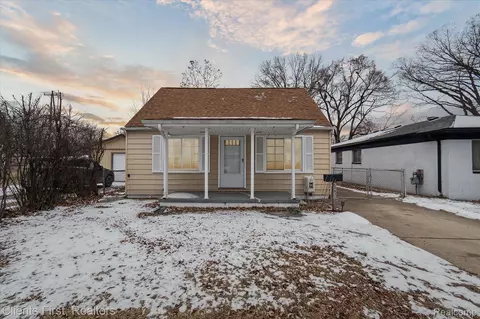 25631 Annapolis St, Dearborn Heights, MI 48125