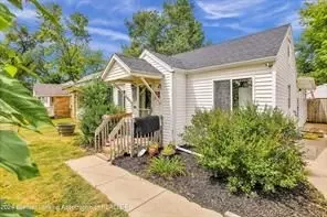 516 Hylewood Ave, Lansing, MI 48906