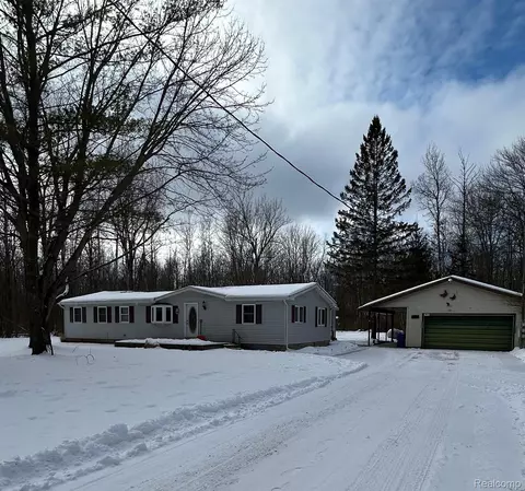 312 Froede Rd, Wells, MI 48729