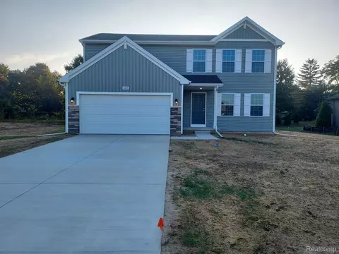6065 Cousins Dr, Mundy, MI 48473