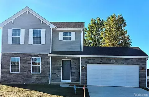 2855 Treymore St, Lapeer, MI 48446