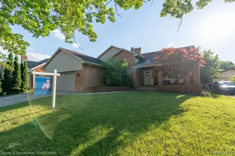 5509 Horger St, Dearborn, MI 48126
