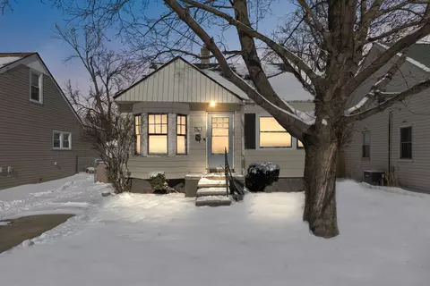 93 E Guthrie Ave, Madison Heights, MI 48071