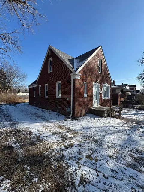 7382 Artesian St, Detroit, MI 48228