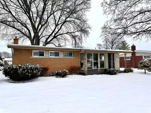28840 Richland St, Livonia, MI 48150