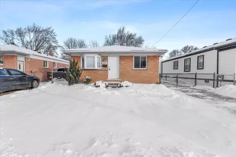 8443 Hettenberger Ave, Warren, MI 48093