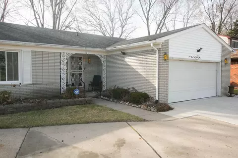23677 Merrill Ave, Southfield, MI 48075