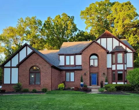 30802 Knighton Dr, Farmington Hills, MI 48331