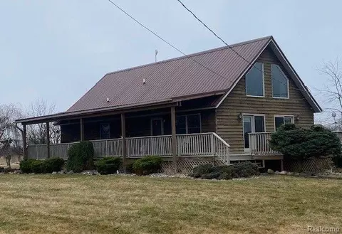 8803 Winn Rd, Brown City, MI 48416