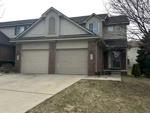 1274 Lilac Ln, Waterford, MI 48327