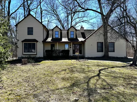 29345 Hampton Ct, Lyon, MI 48165