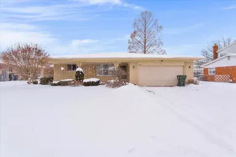 37733 Jerome Dr, Sterling Heights, MI 48312