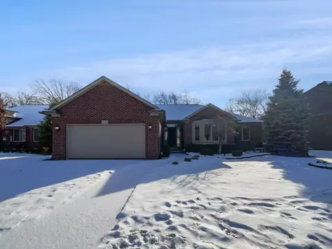 17510 Eider Dr, Clinton Township, MI 48038
