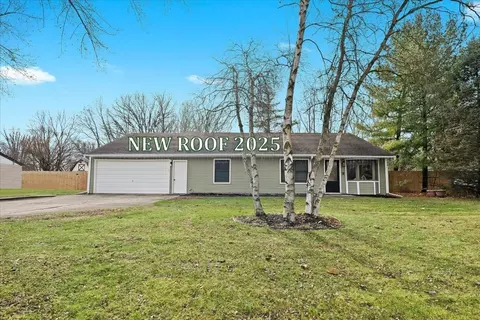 7071 Felix Dr, Independence, MI 48346