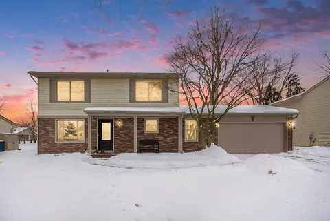 40241 Oak Tree, Novi, MI 48375