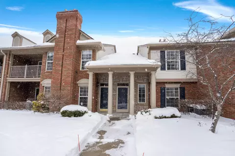 3385 Tremonte Cir S, Oakland, MI 48306