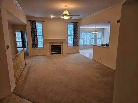 28720 Edward St, Roseville, MI 48066
