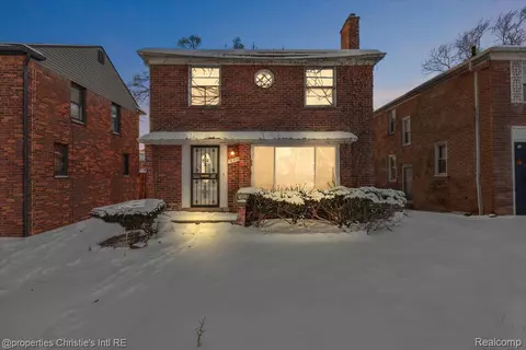 16573 Griggs St, Detroit, MI 48221