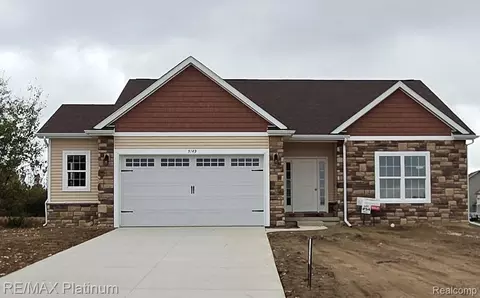 5149 Walkabout Ln, Mundy, MI 48473