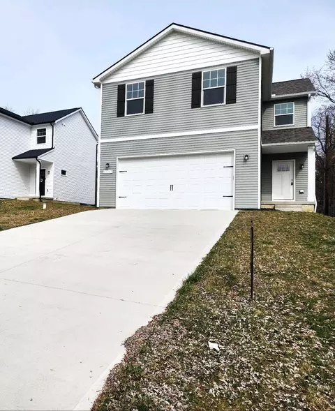 9917 Glasgow Dr, Brighton, MI 48114