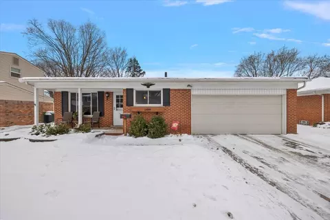 11699 Parkview Dr, Plymouth, MI 48170