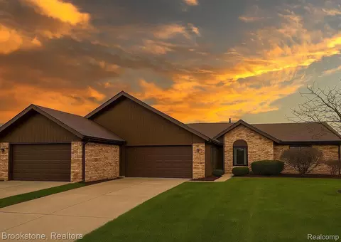 38627 Cypress Meadow Dr, Clinton Township, MI 48036