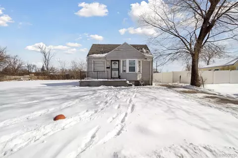 9354 Marlowe St, Detroit, MI 48228