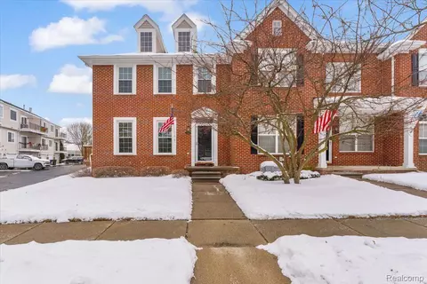 14456 Victoria Dr #13, Sterling Heights, MI 48313