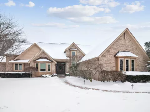 13668 Cranbrook Crt Ct, Plymouth, MI 48170