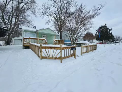 98 W Tennyson Ave, Pontiac, MI 48340
