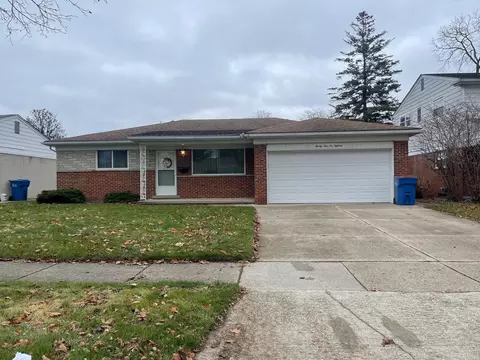 29618 Apolonia Dr, Warren, MI 48092