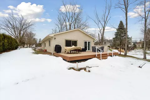 16129 Haviland Beach Dr, Argentine, MI 48451