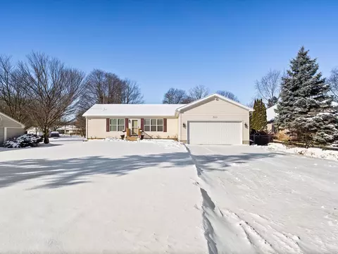 38125 Hamon St, Harrison, MI 48045
