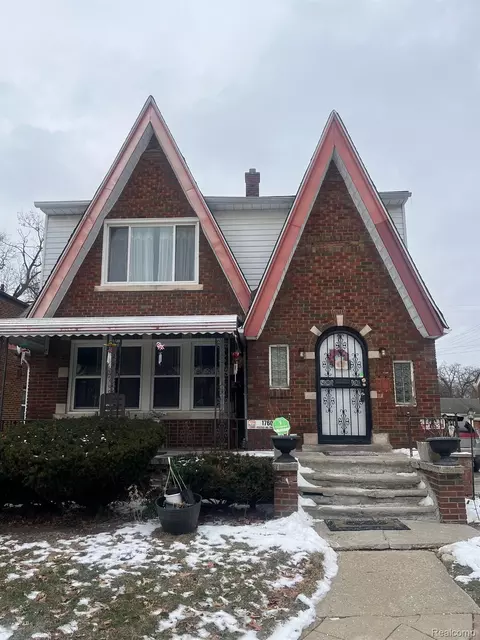 17605 Santa Rosa Dr, Detroit, MI 48221