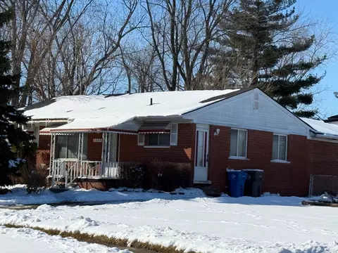 3550 Burns St, Inkster, MI 48141