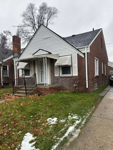 8075 Whitcomb St, Detroit, MI 48228