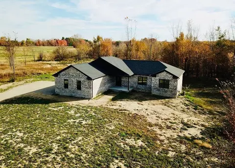7270 Newark Rd, Imlay, MI 48444
