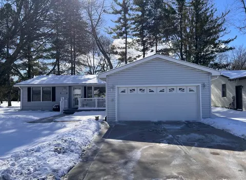 38441 Deer Creek Blvd, Westland, MI 48185