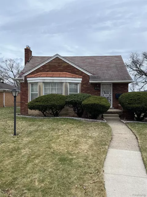 2950 W Outer Dr, Detroit, MI 48221