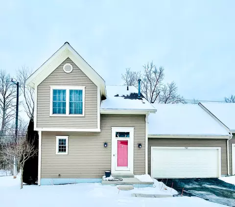7767 Newport Dr, Independence, MI 48348