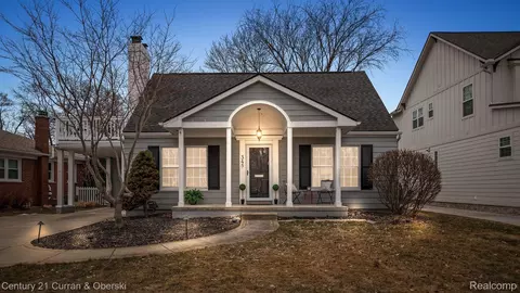 345 Pacific St, Plymouth, MI 48170