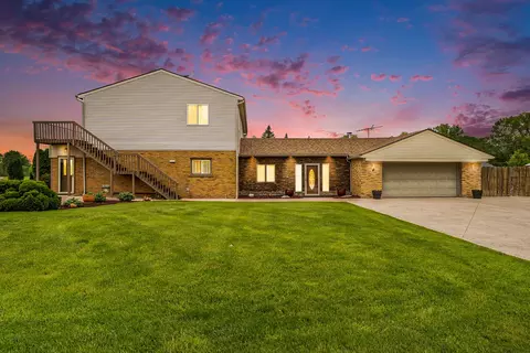 54230 N Ave, Macomb, MI 48042