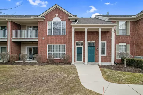 29508 Nottingham Crt Ct, Livonia, MI 48152