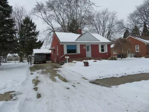 9563 Cardwell St, Livonia, MI 48150