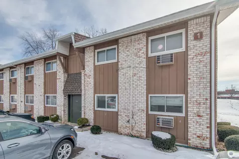 7310 Woodview St #2, Westland, MI 48185