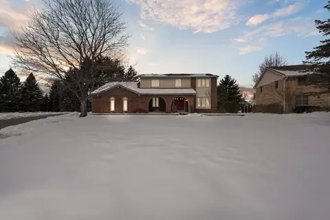 3644 Car Dr, Commerce, MI 48382
