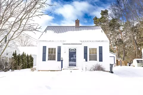 4217 Jefferson Ave, Midland, MI 48640