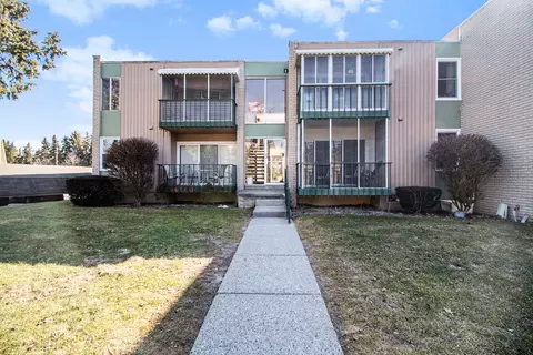 33179 Fargo St G St, Livonia, MI 48152